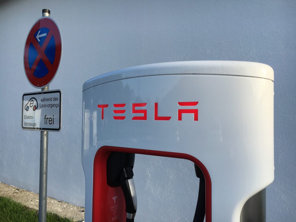 02_tesla