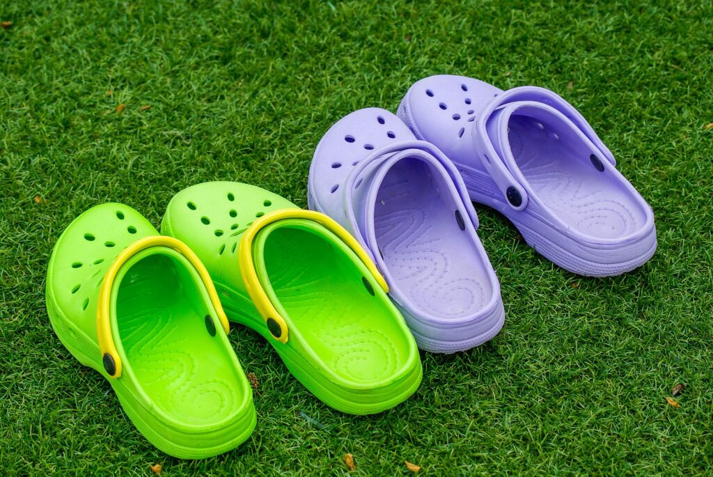 02_crocs