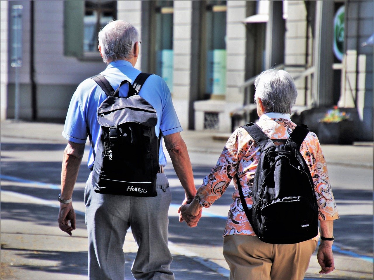 Senioři Část seniorů platí za popelnice úplně zbytečně