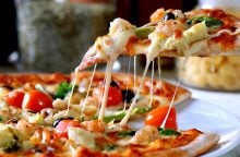 mražená pizza