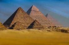 Pyramidy