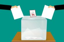 samo-tisk lístků, nejpozději 10. září, zájem krajanů nízký, eDoklady v místnostech, bezpečné korespondenční hlasování