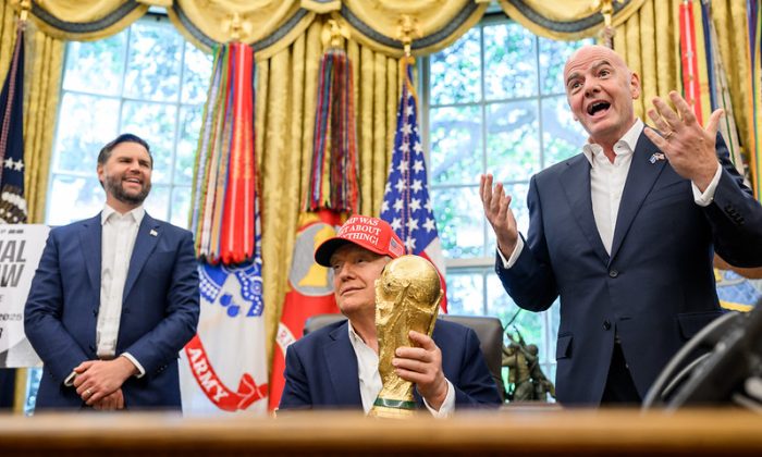Infantino Trump