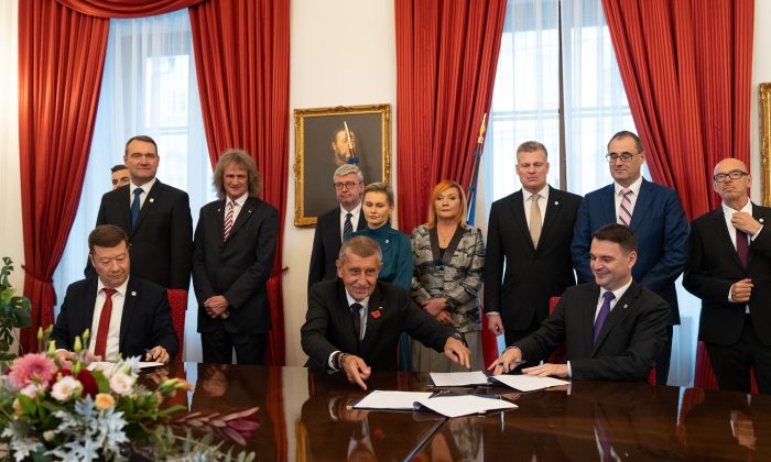 Podpis koaliční smlouvy