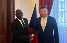 Okamura a velvyslanec Ugandy